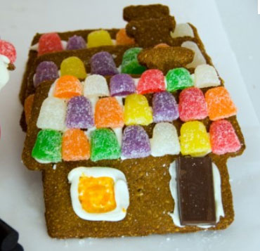 gingerbread house cookie