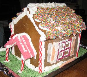 Gingerbread-Roof-3