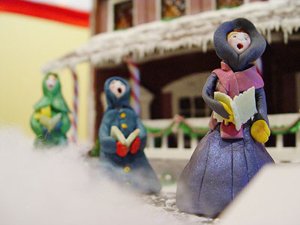 gum paste figures carolling