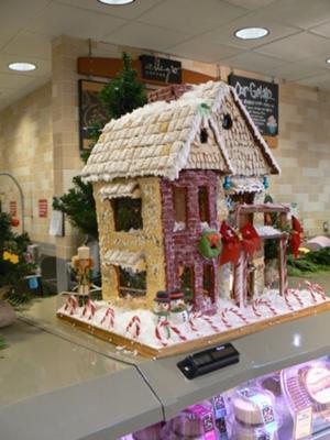 Victorian Christmas Gingerbread House